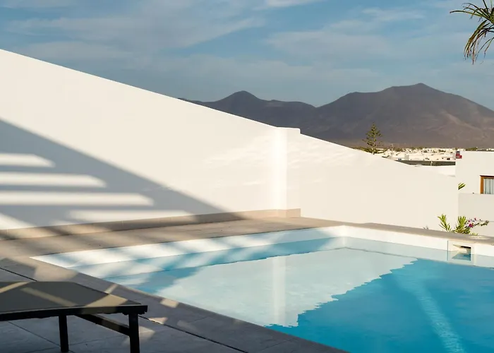 Lena - Vipvipvillas *