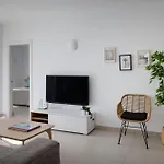 Lena - Vipvipvillas