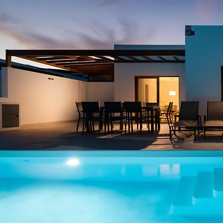 Lena - Vipvipvillas Playa Blanca (Lanzarote)