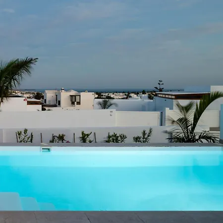 Lena - Vipvipvillas بلايا بلانكا
